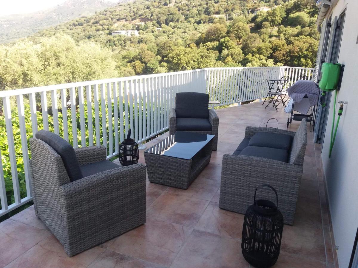 Casa Basgiu, Chambres Avec Balcon Et Table D'Hotes Zilia ภายนอก รูปภาพ